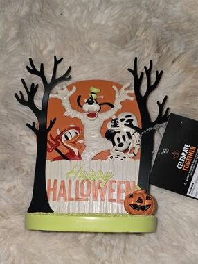 Disney Halloween Figurine Decor. Mickey, Goofy & Donald